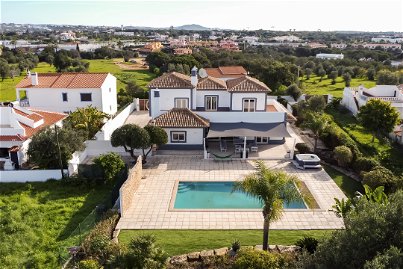 4-bedroom villa with pool and garden, Boliqueime, Algarve 4086503882