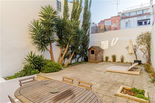 1-bedroom apartment with a patio, in Lapa, Lisbon 4148437309