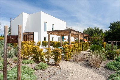 15-bedroom homestead with 7 apartments in Tavira, Algarve 4133614375