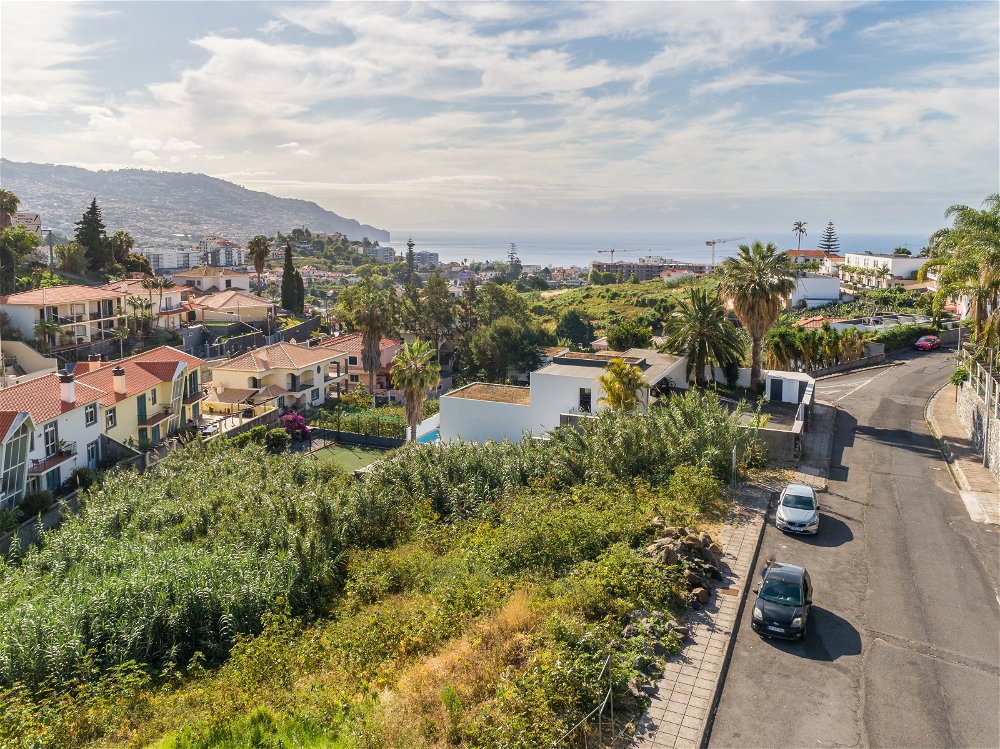Land for construction in São Martinho, Funchal, Madeira 1725004871