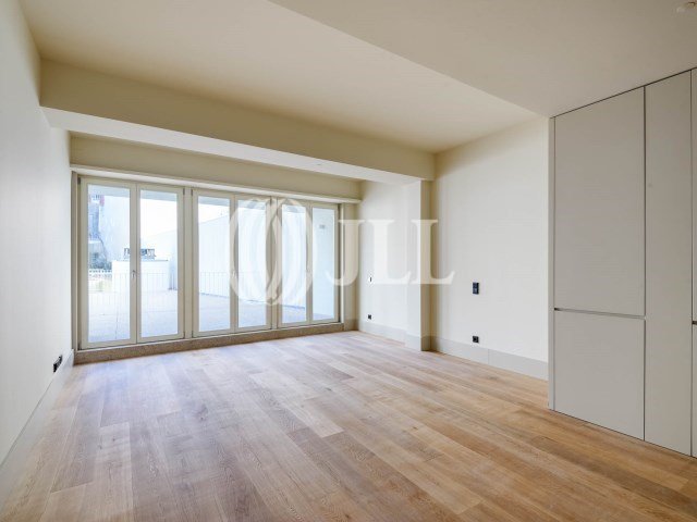 Studio +1 apartment, with mezzanine, in Porto’s downtown 552305362