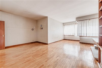 4+1 bedroom apartment with a parking space in Foco, Porto 1137248283