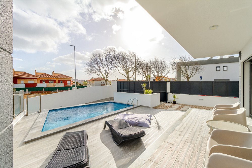 5-bedroom villa with pool and garage, in Cascais 1267630059