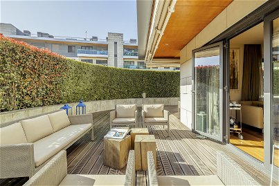 4-bedroom apartment with terrace and garage in Lapa, Lisbon 1237631980