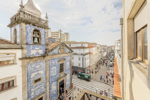 4 bedroom apartment in Rua de Santa Catarina, Porto 947536823