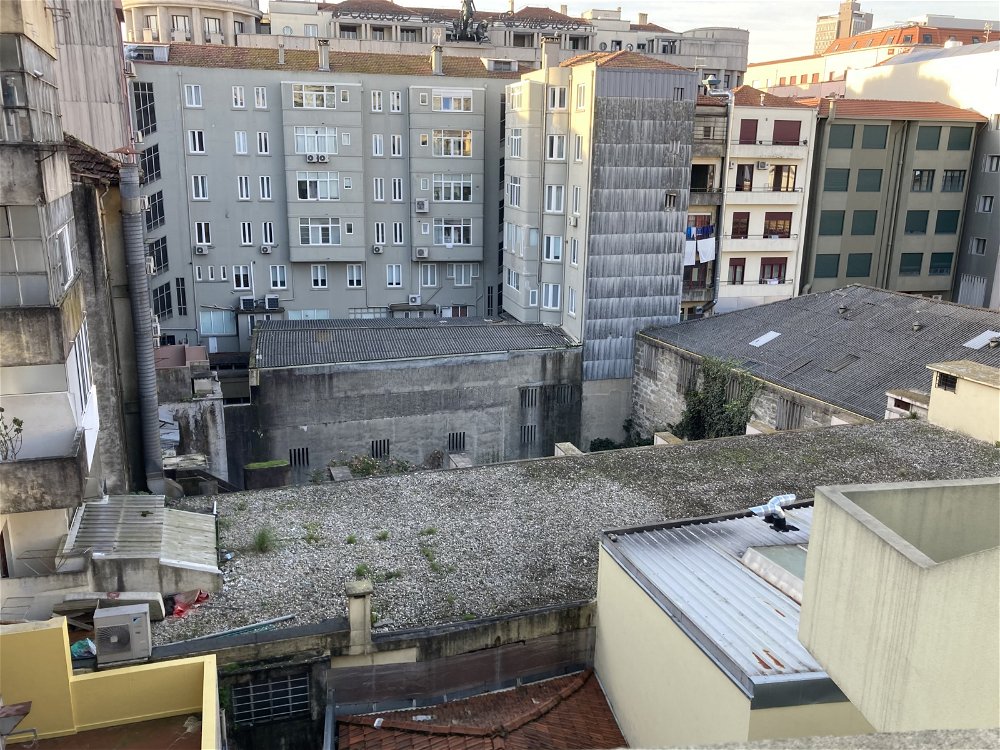4-bedroom apartment in Rua de Santa Catarina, Porto 4085447018