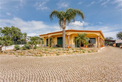 3-bedroom villa, with sea and pool views, in Pechão, Algarve 3958587339
