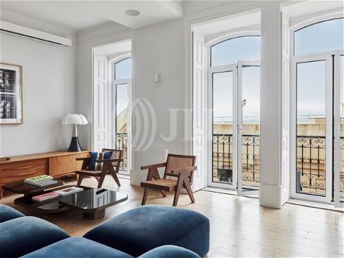 3-bedroom apartment, renovated with river view, in Lapa, Lisbon 3976805043