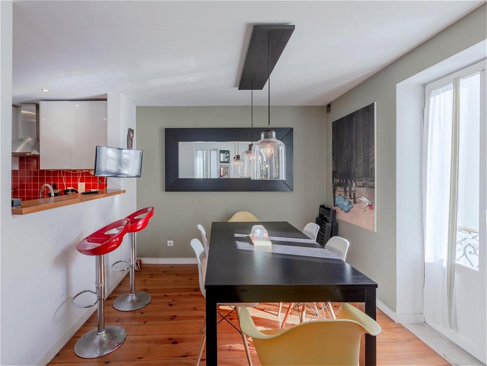 3-bedroom duplex apartment near Avenida da Liberdade, Lisbon. 1155269277