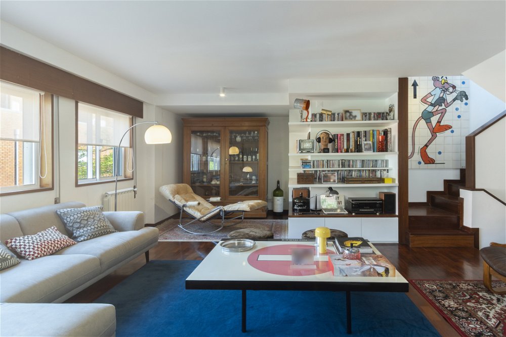 4-bedroom apartment with terrace and garage, in Porto 4197801058