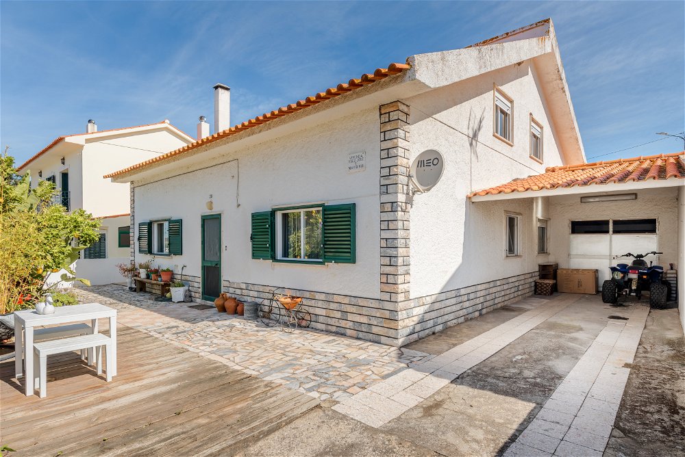 3-bedroom villa located in the centre of Carvalhal 725292601