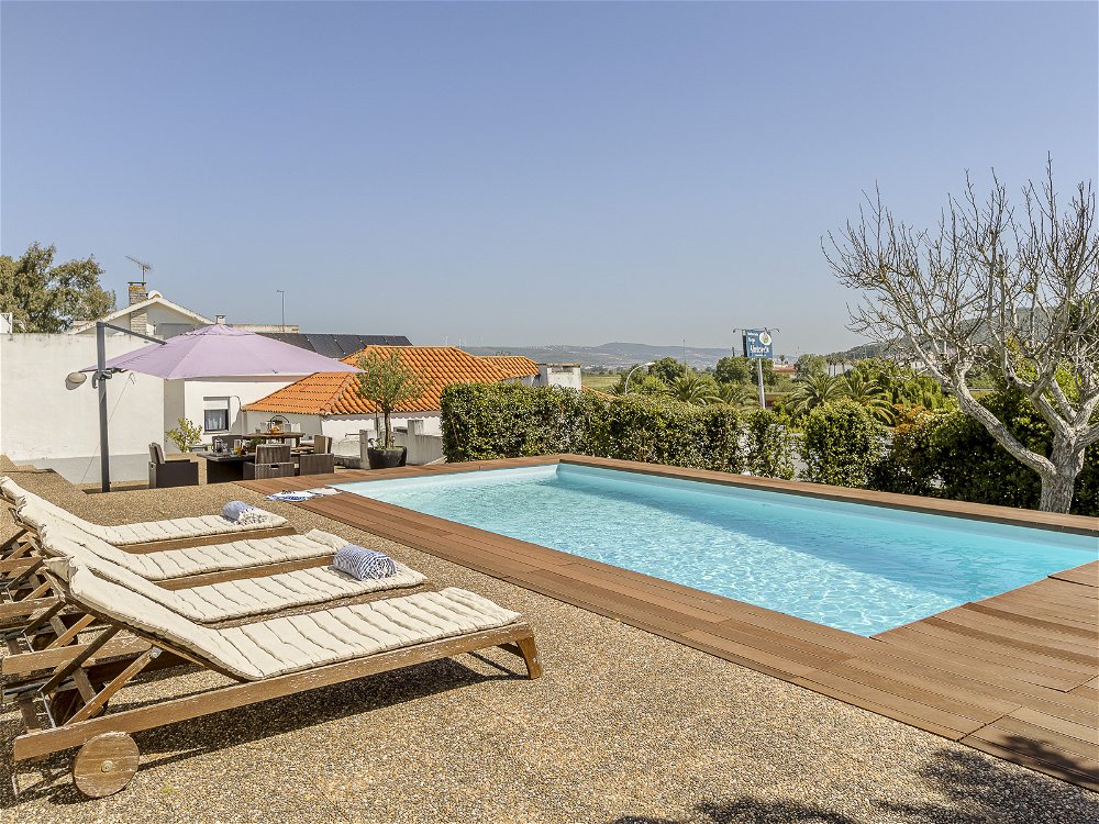 Villa with garden and swimming pool, in Loures, Lisbon 2420486359