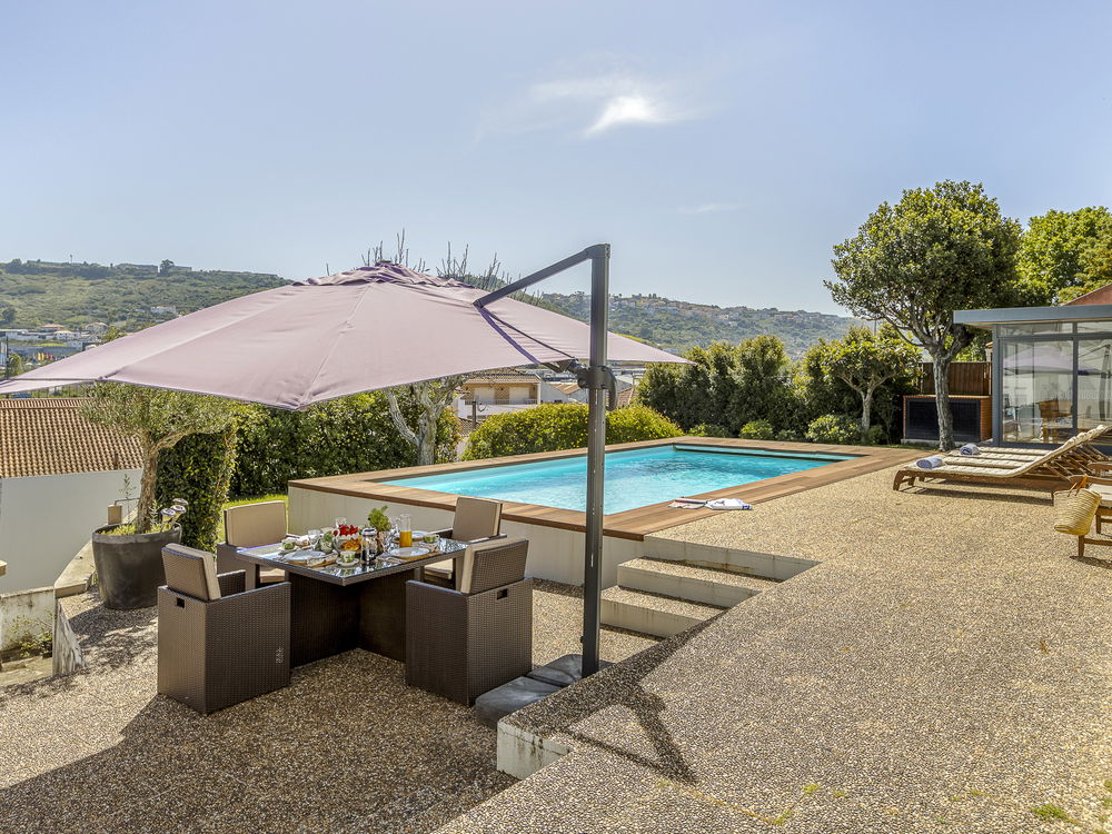 Villa with garden and swimming pool, in Loures, Lisbon 2420486359