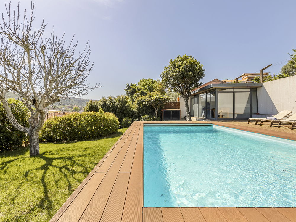 Villa with garden and swimming pool, in Loures, Lisbon 2420486359