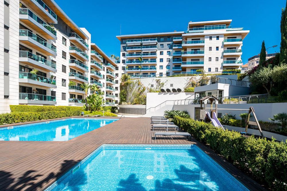 3 bedroom apartment in condominium with pool in Lisbon 3824839444