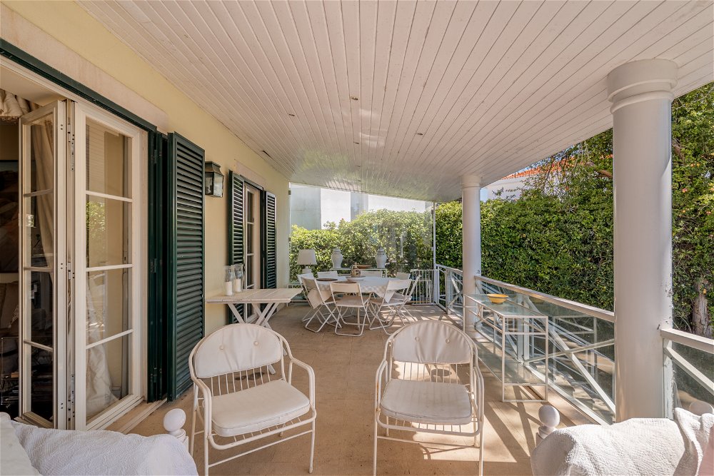 4 bedroom villa with pool in Estoril in Cascais 3239249626