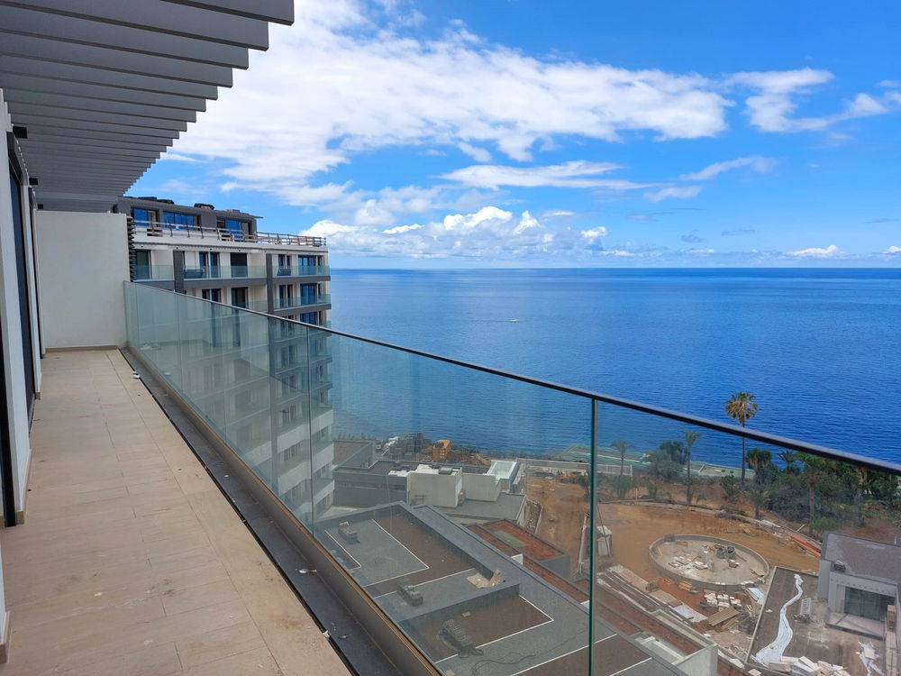 3-bedroom apartment in a condominium in Funchal, Madeira 1534767758