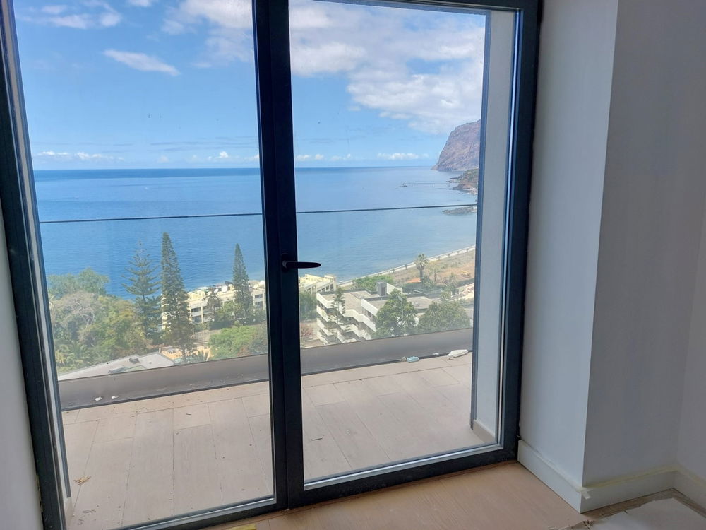 3-bedroom apartment in a condominium in Funchal, Madeira 1534767758