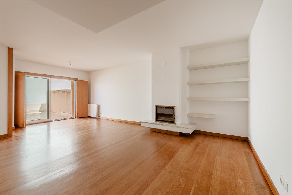 2-bedroom apartment with garage in Miramar, Vila Nova de Gaia 2337838621