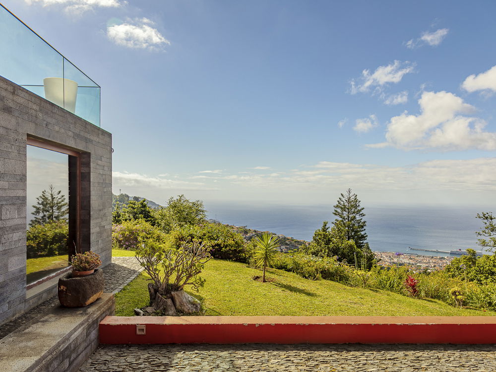 Exclusive two-villa estate in Funchal, Madeira 2737752331