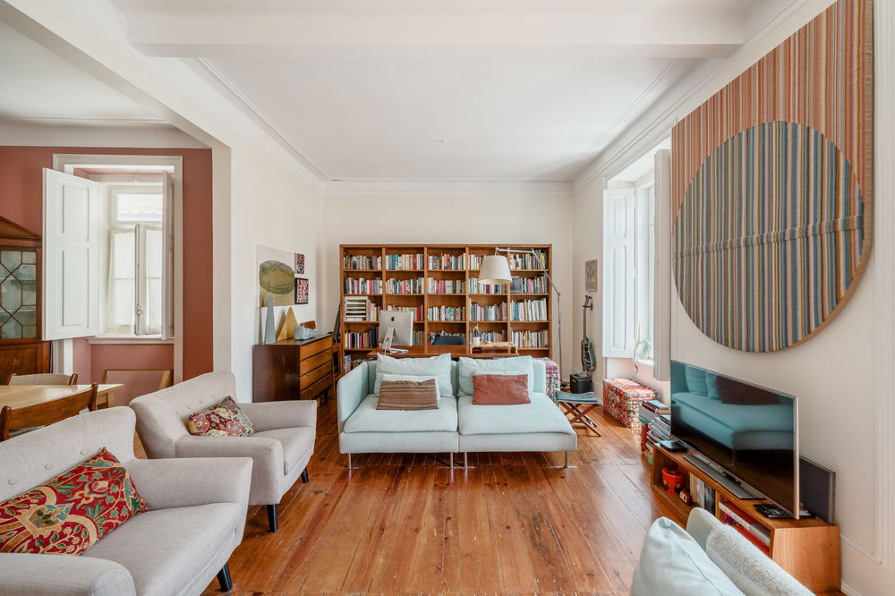 5 bedroom duplex apartment with balcony, in Lisbon 2728347406