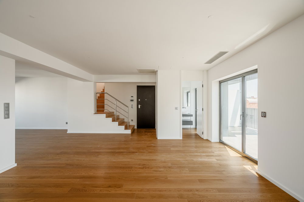 2-bedroom penthouse, in Avenidas Novas, Lisbon 3174250051