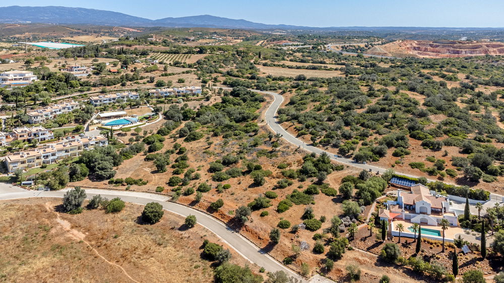 Land in the Vale da Ribeira Urbanization, in Mexilhoeira Grande 1829401951