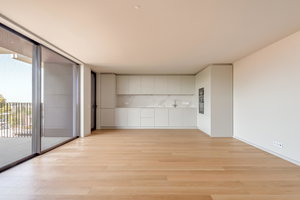 4 bedroom apartment with parking, Vila Nova de Gaia 4243228372