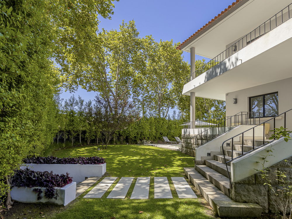 5 bedroom villa with pool, in Carcavelos, Cascais 3965832173