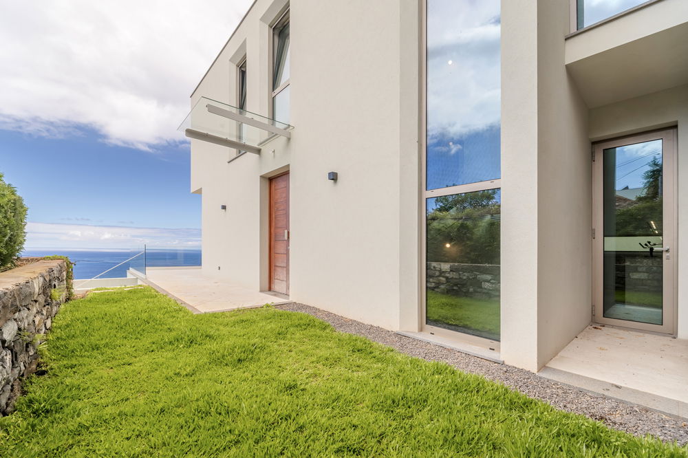 3 bedroom villa with panoramic views in Funchal, Madeira 1921744647