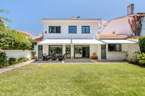 3+1 bedroom villa with garden in Bairro do Rosário, Cascais 1914762688