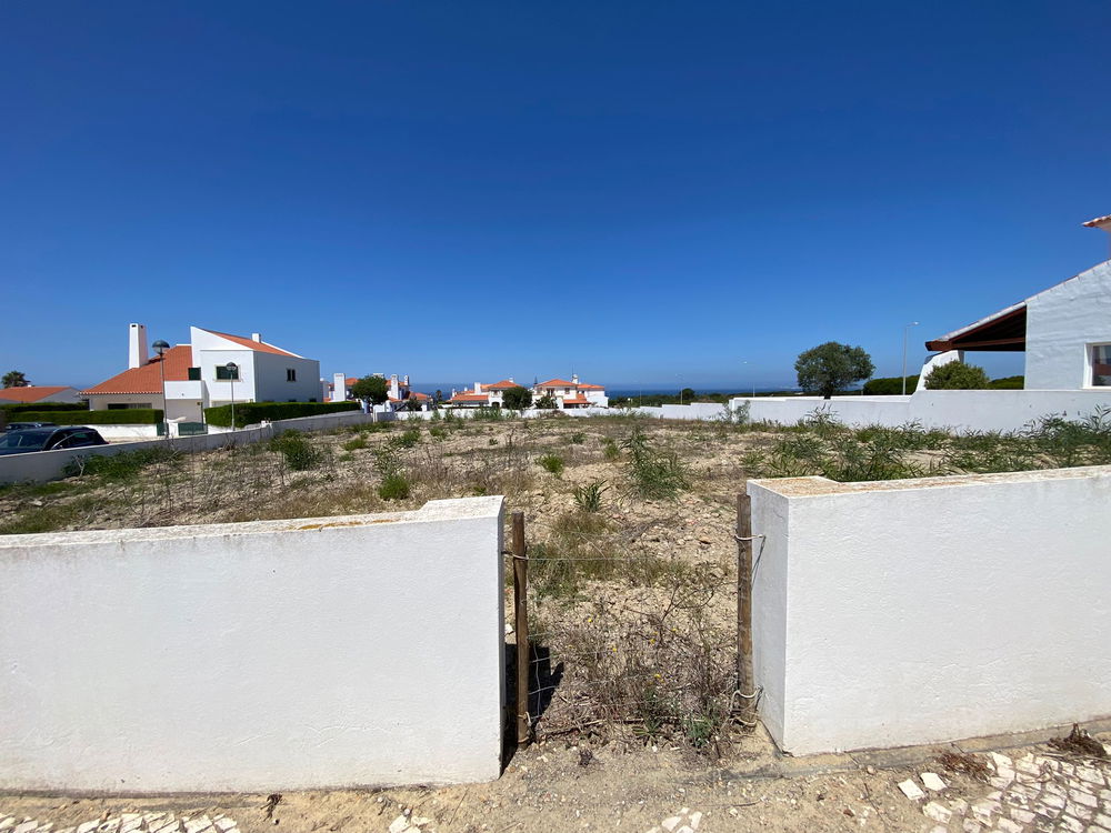 Urban plot of land located in the centre of Porto Covo 1793824973