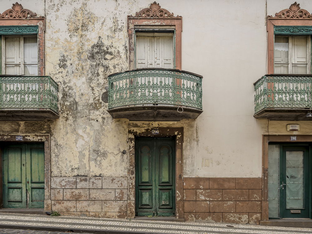 Building, in the historic centre of Funchal, Madeira 19863890