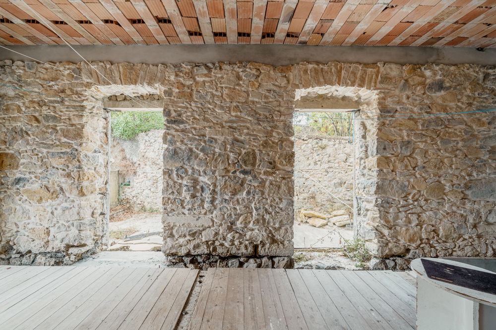 Building in the centre of Sintra 171842331