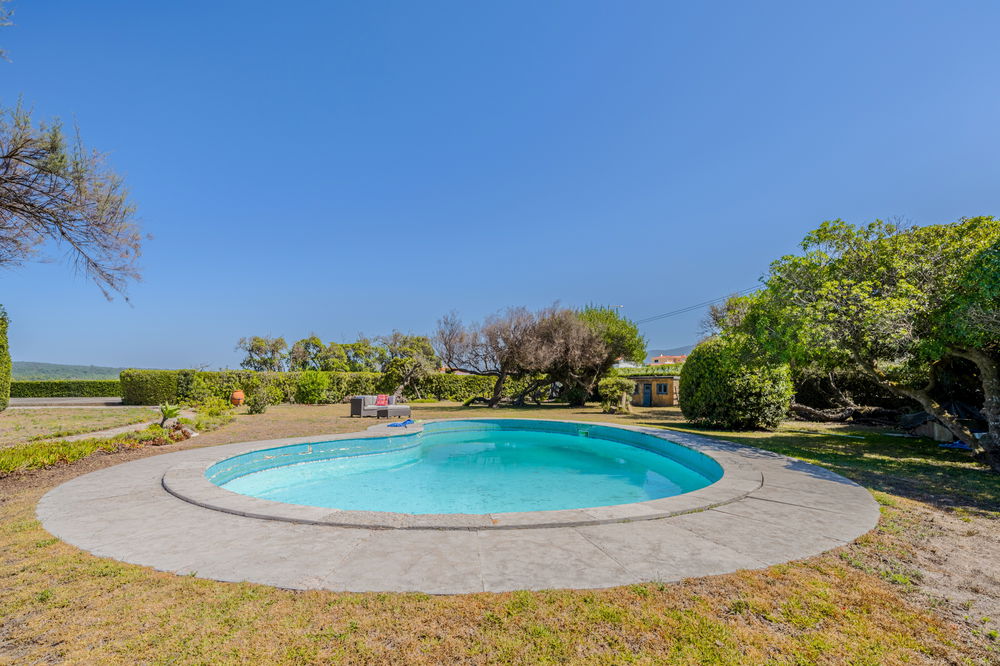 7 bedroom villa with pool Praia Grande Colares, Sintra. 826294311