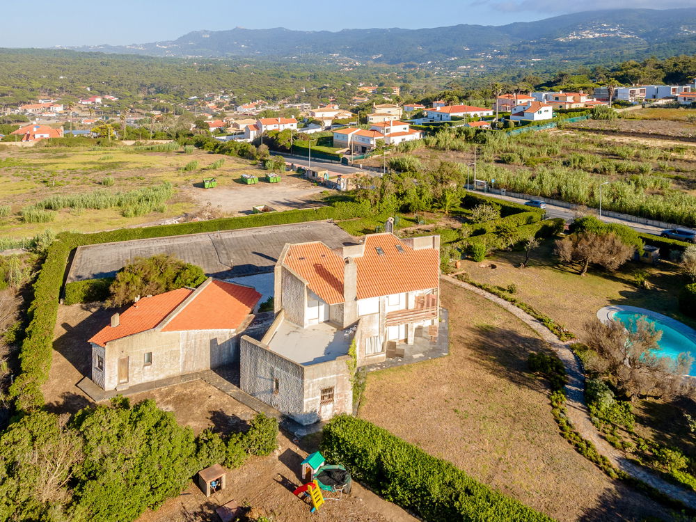 7 bedroom villa with pool Praia Grande Colares, Sintra. 826294311