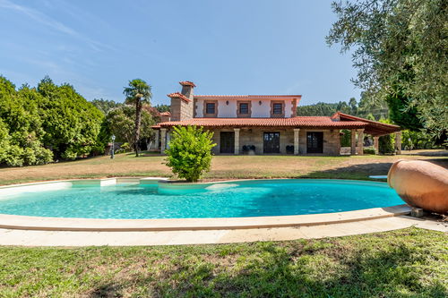 5 bedroom estate with pool and football field in Penafiel 2969182238