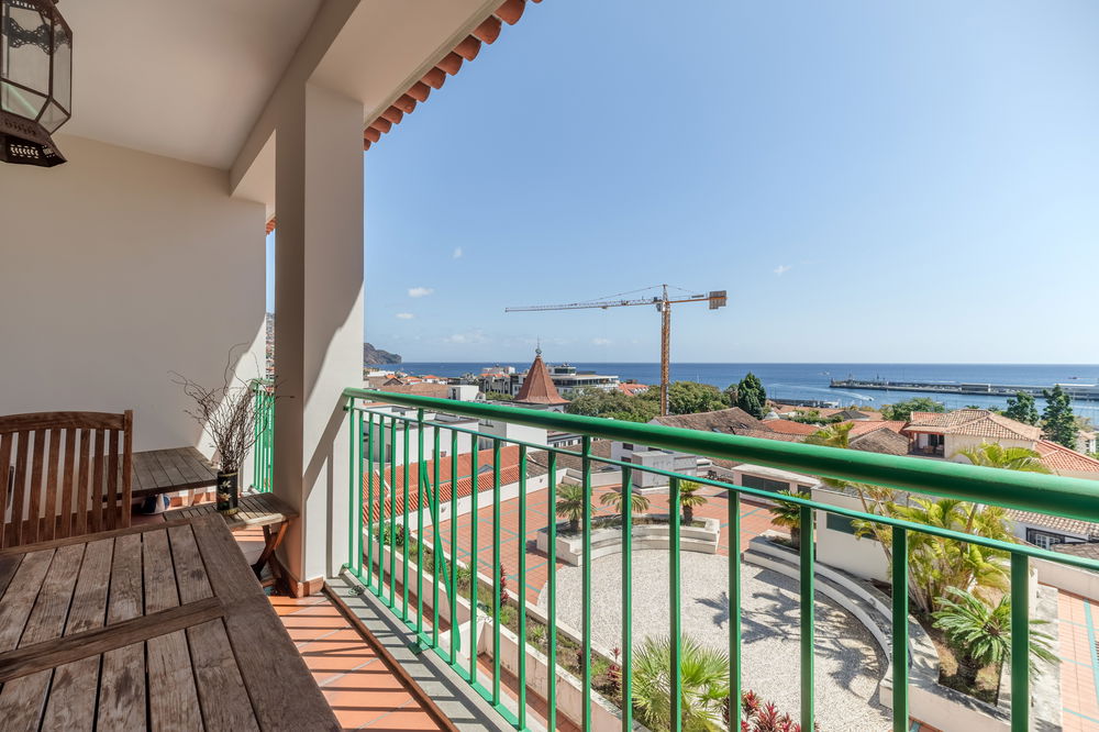 4 bedroom penthouse, sea view, Funchal, Madeira 1940165061