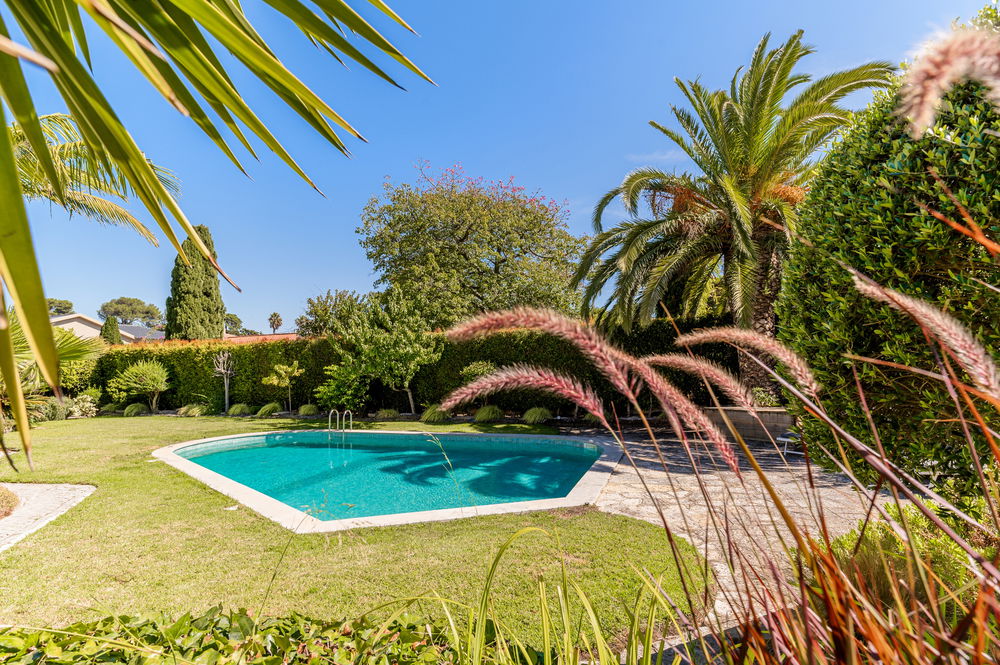 6 bedroom villa with garden and pool in Birre, Cascais 2443000795