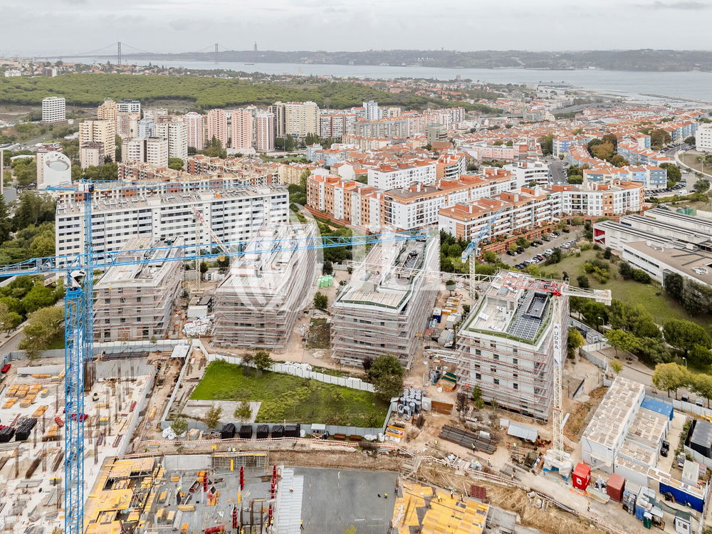 4 bedroom apartment, with terrace, in Oeiras 1288644536