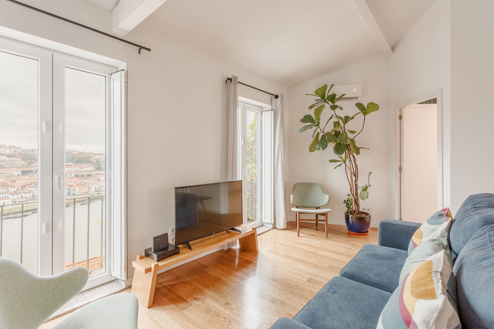 2 bedroom apartment with views of the Douro River, central Porto 2267797266