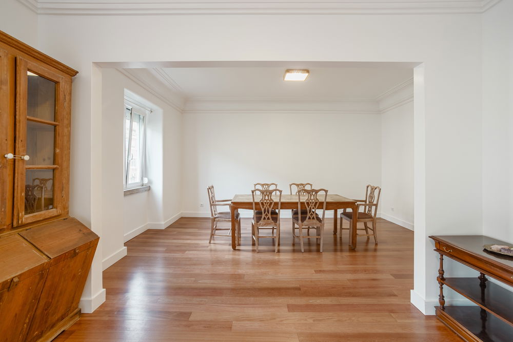 4+1 bedroom apartment with garage in the centre of Lisbon 2435841221