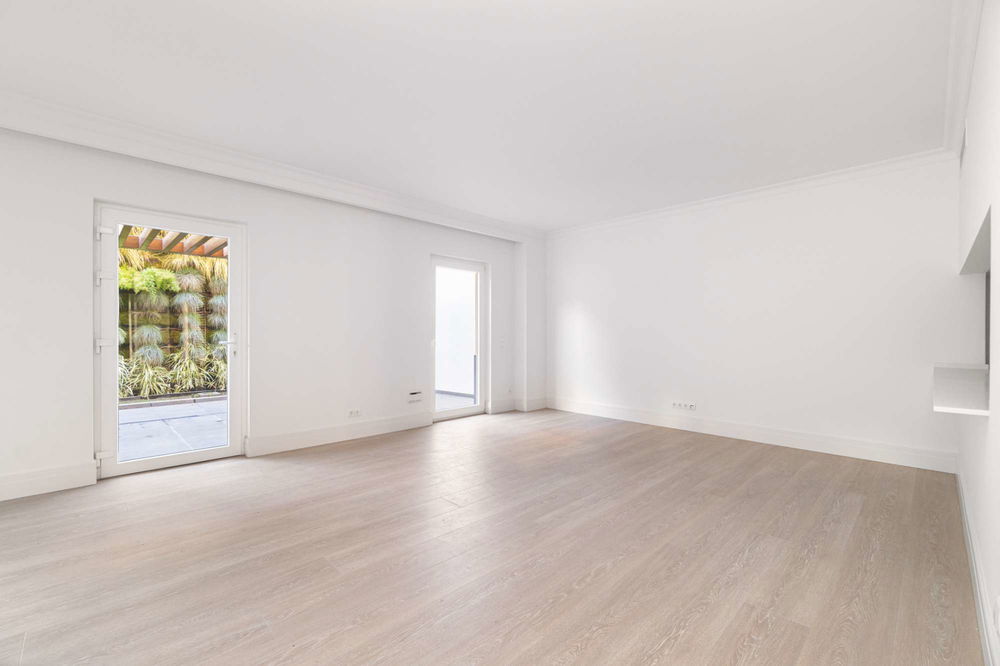 1 bedroom Apartment of 148 m2 for sale in Lisbon 1544932083