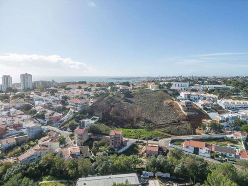 Plot with 1,141 sq m for sale in S. João do Estoril 2118718835