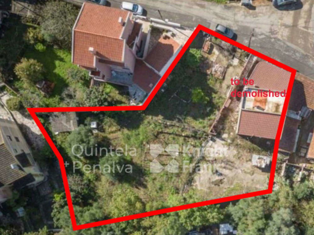 Plot with 1,141 sq m for sale in S. João do Estoril 2118718835