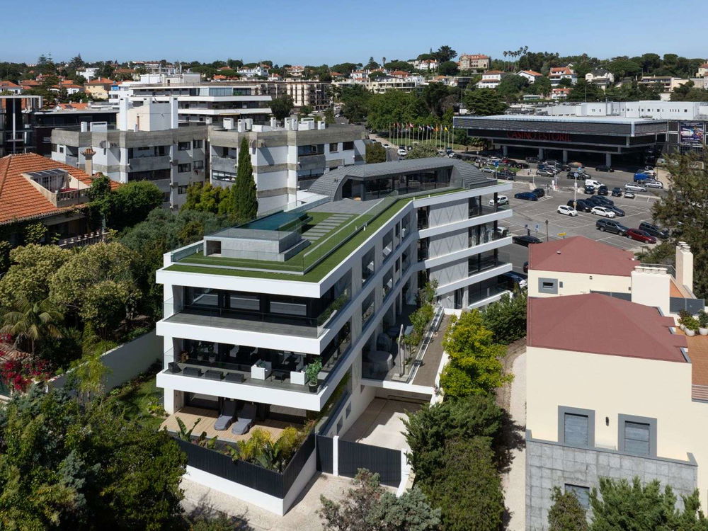 4 bedroom penthouse with rooftop terrace with private swimming pool in Cascais 571925313