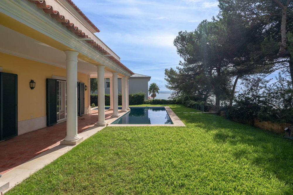 4+1-bedroom villa with 329 sqm total area, for sale, in Alto do Lagoal, Oeiras 2335275201