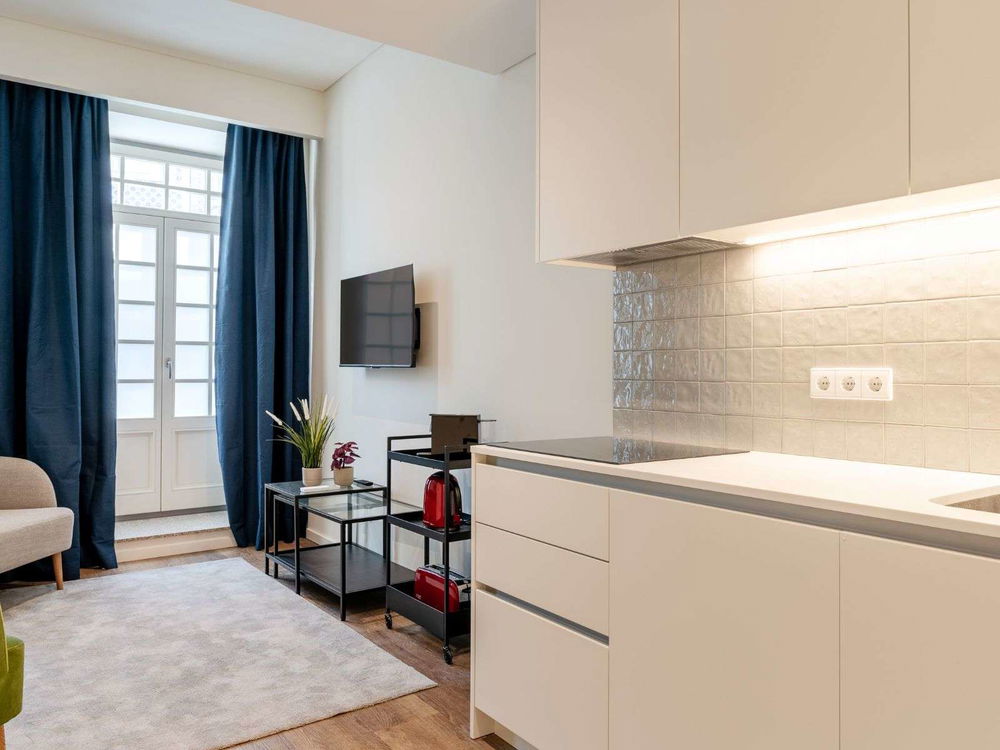 1+1 bedroom apartment next São Bento station, Porto 3664002957