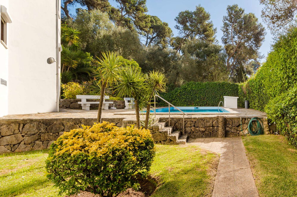 1-bedroom apartment in condominium with garden and pool in Cascais 560852461