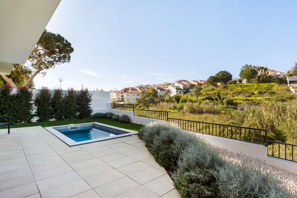 3 bedroom house with garden and pool in Monte do Estoril, Cascais 3133520419